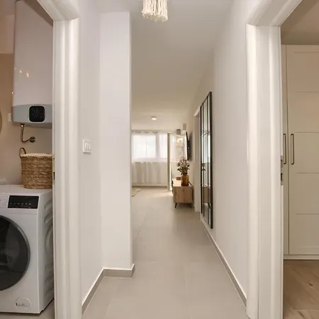 Apartment Larus *