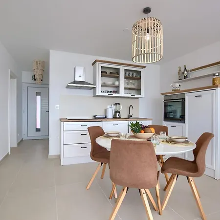 Apartment Larus *