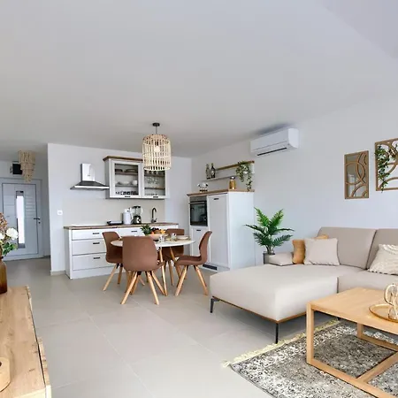 Apartment Larus *